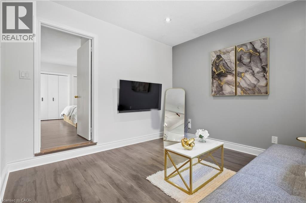 215 West 33rd Street, Hamilton, Ontario  L9C 5J4 - Photo 16 - 40865273