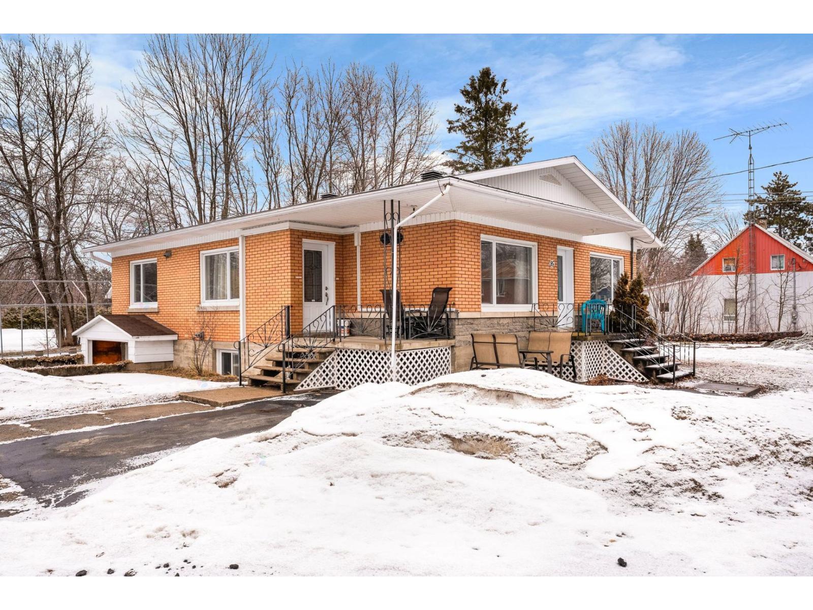 85 Rue St-Alphonse Manseau Quebec Canada G0X1V0 2