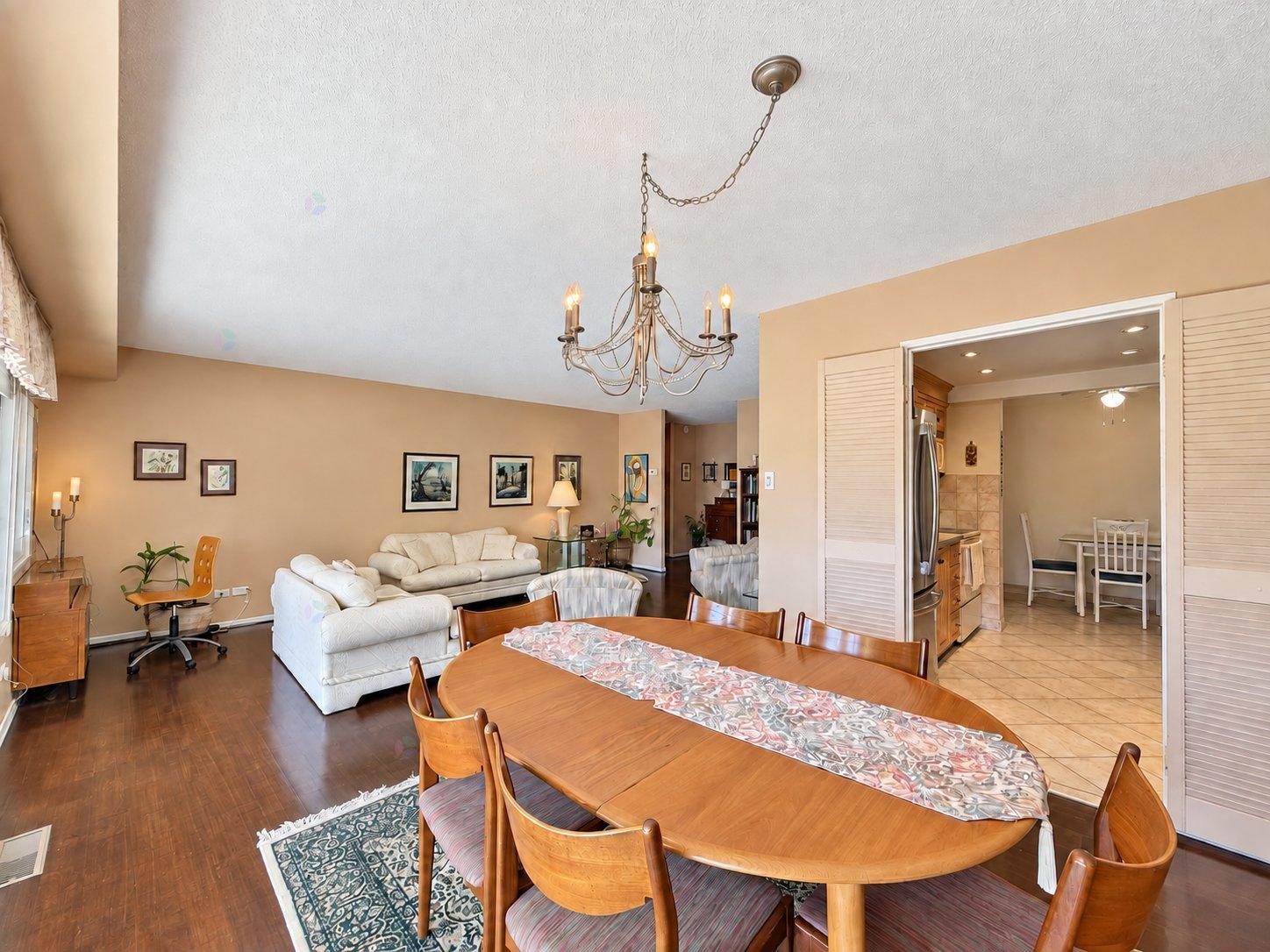 5790 Av. Rembrandt|#201 Côte-Saint-Luc Quebec Canada H4W2V2 5