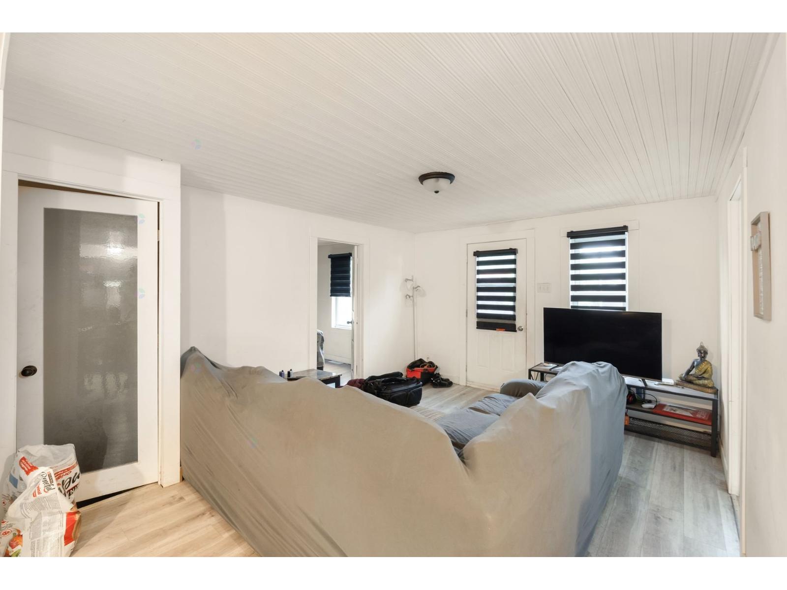 618 Rue Berlinguet Trois-Rivières Quebec Canada G8T2G3 2