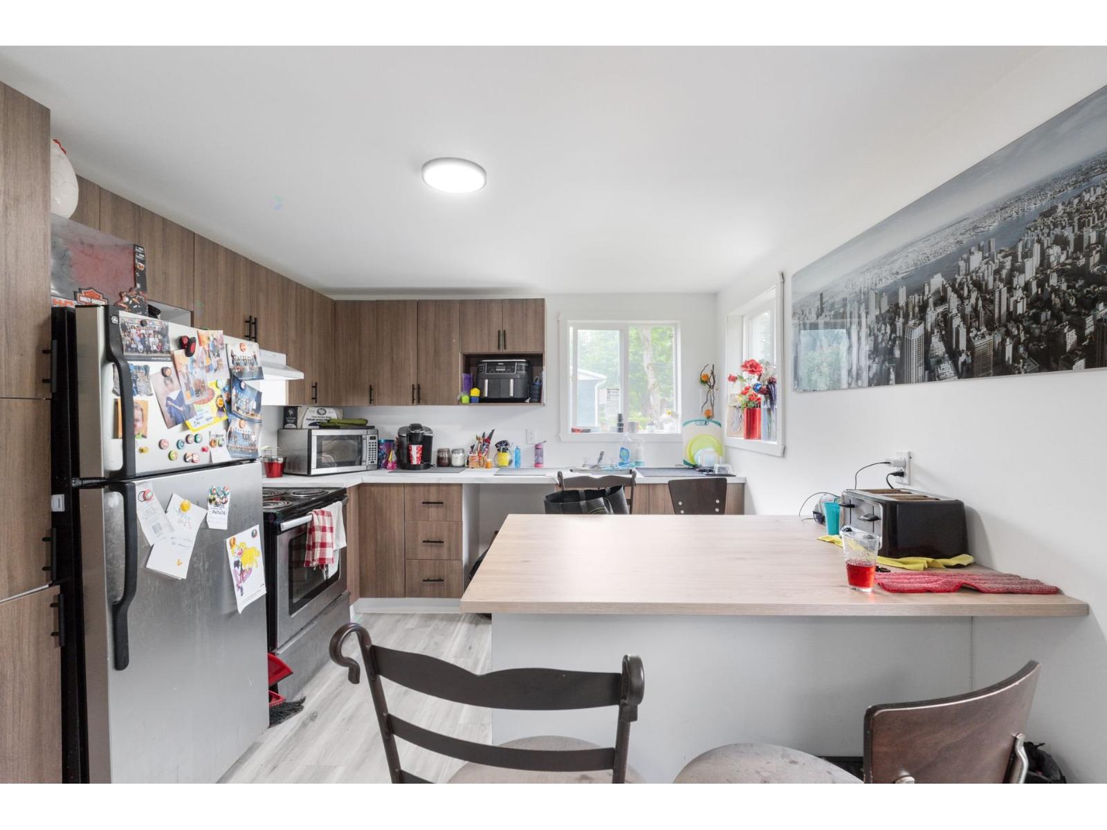 110 Rue du Crépuscule Trois-Rivières Quebec Canada G9B6A1 5