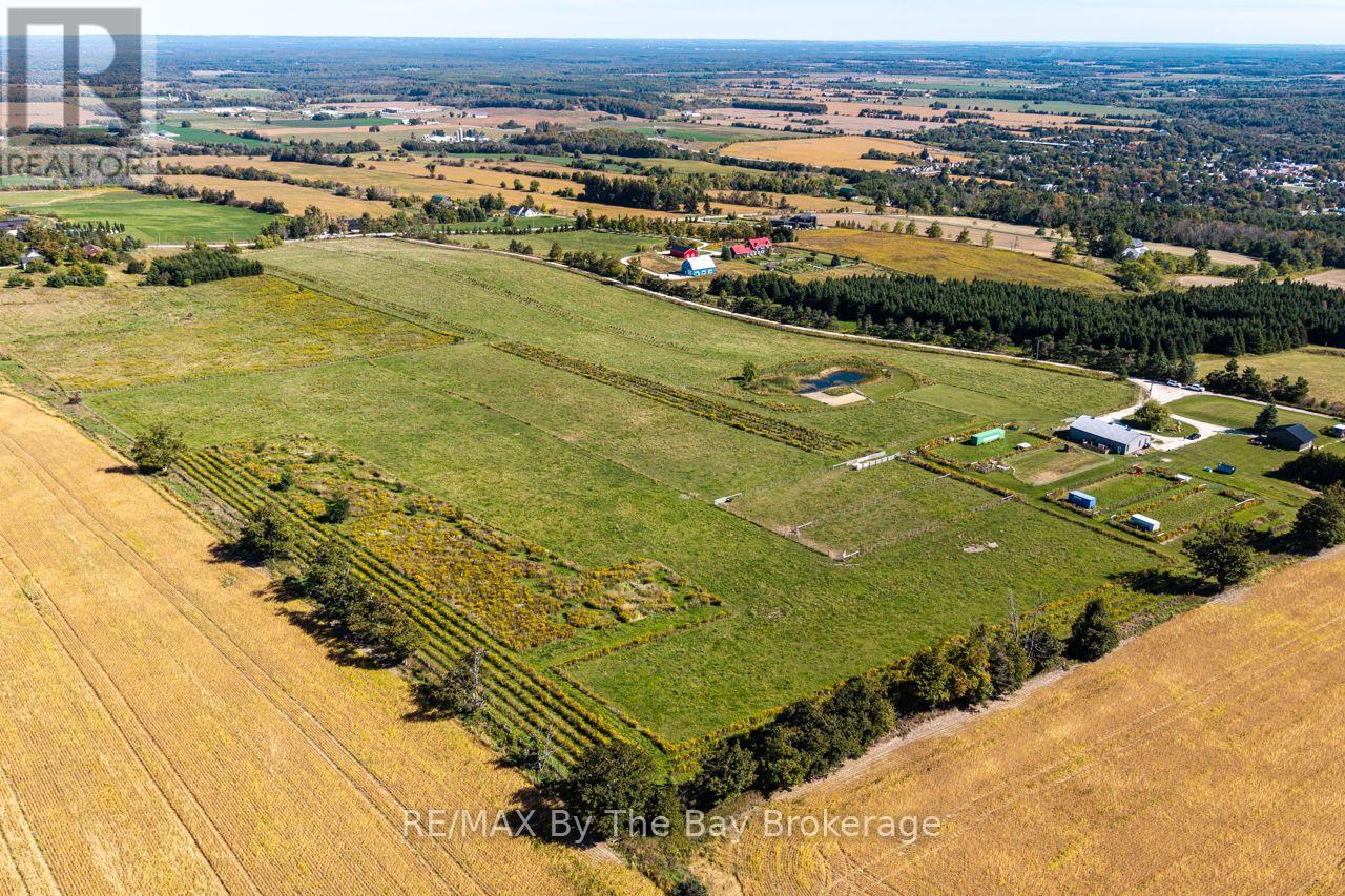 2574 Fairgrounds Road S, Clearview, Ontario  L0M 1G0 - Photo 27 - S13826690