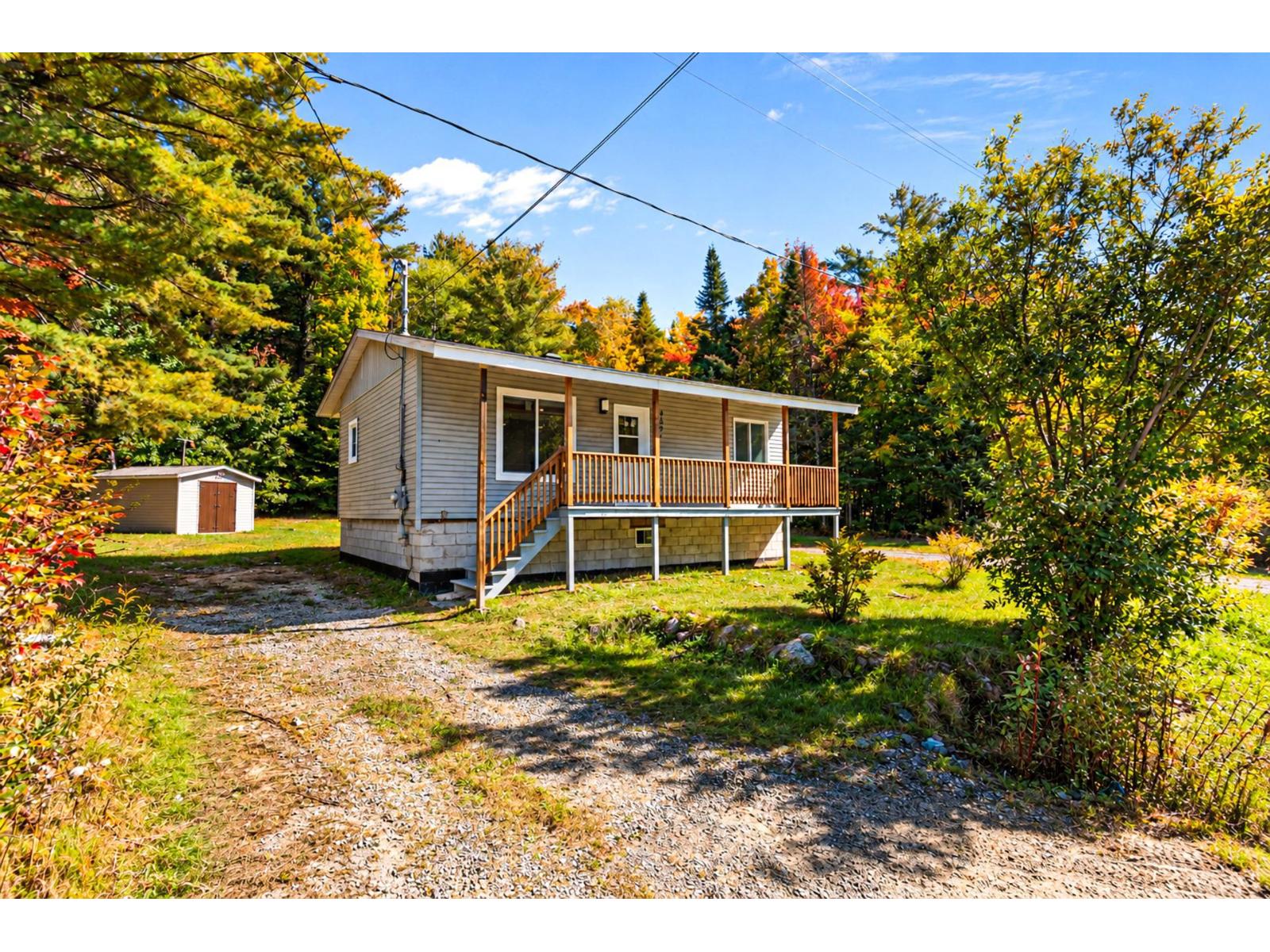 3395 Ch. Marie-Reine-des-Coeurs Chertsey Quebec Canada J0K3K0 2