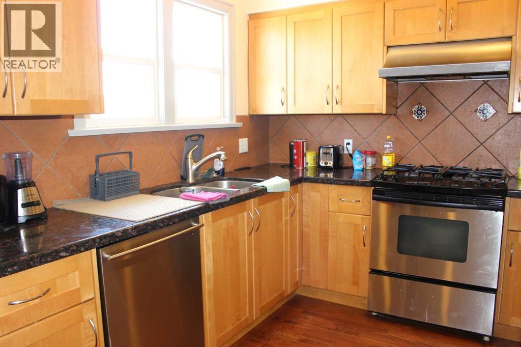 323 3rd Street, Shaughnessy, Alberta  T0K 2A0 - Photo 7 - A2345949