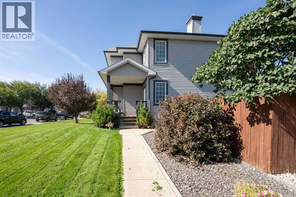 53 Peigan Court W, Lethbridge, Alberta  T1K 7K6 - Photo 4 - A2348013