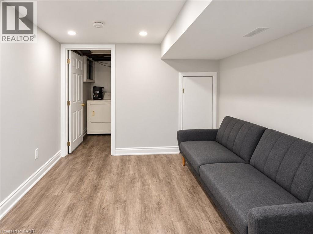 492 E Courtland Avenue Unit# Lower, Kitchener, Ontario  N2G 2W7 - Photo 4 - 40861062