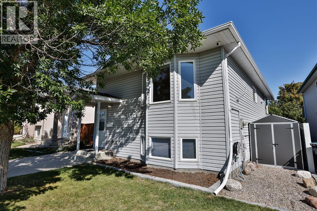812 Red Crow Boulevard W, Lethbridge, Alberta  T1K 6W4 - Photo 2 - A2345904