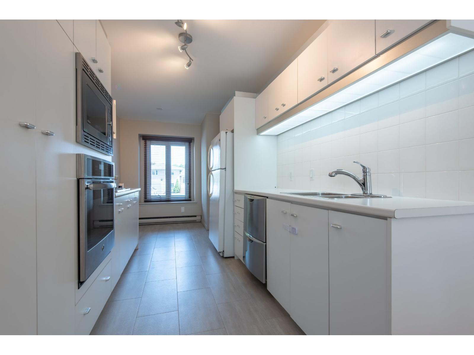 2700 Rue Labrie Sorel-Tracy Quebec Canada J3R4Z5 4