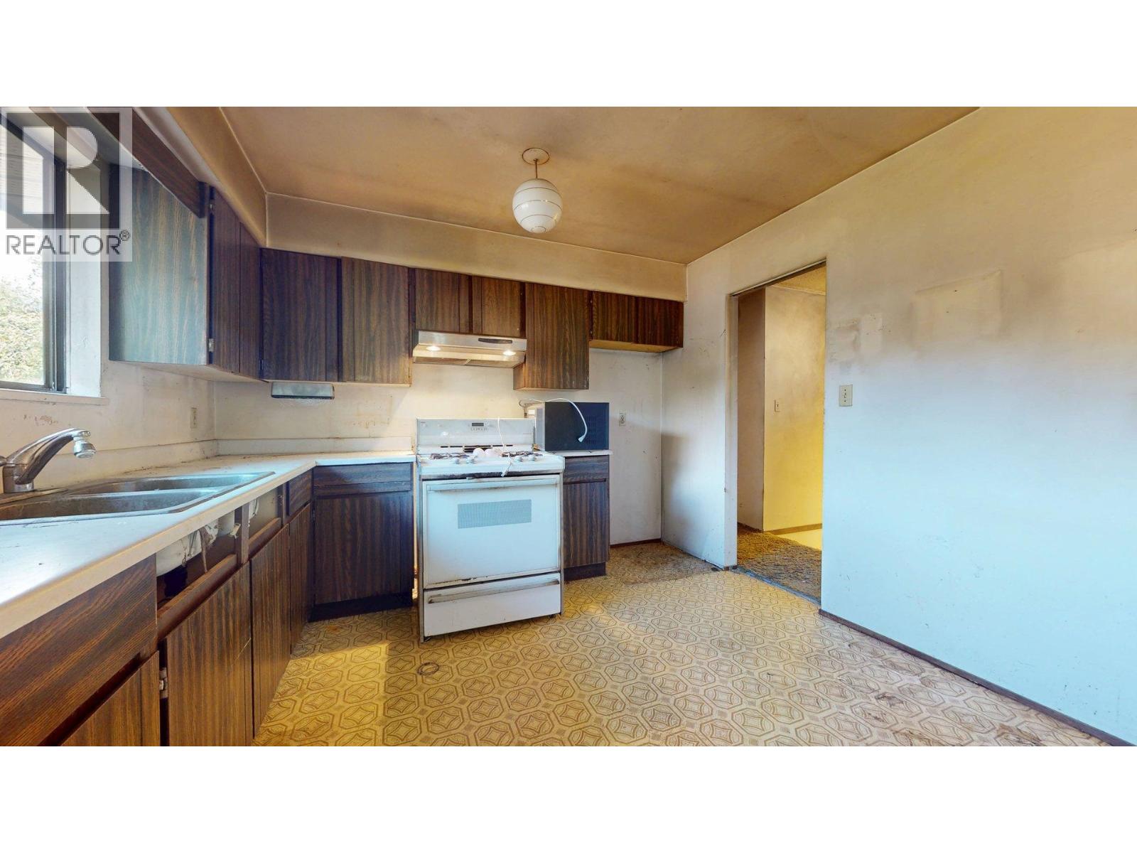 38347 Guilford Drive, Squamish, British Columbia  V8B 0X8 - Photo 8 - R3169577