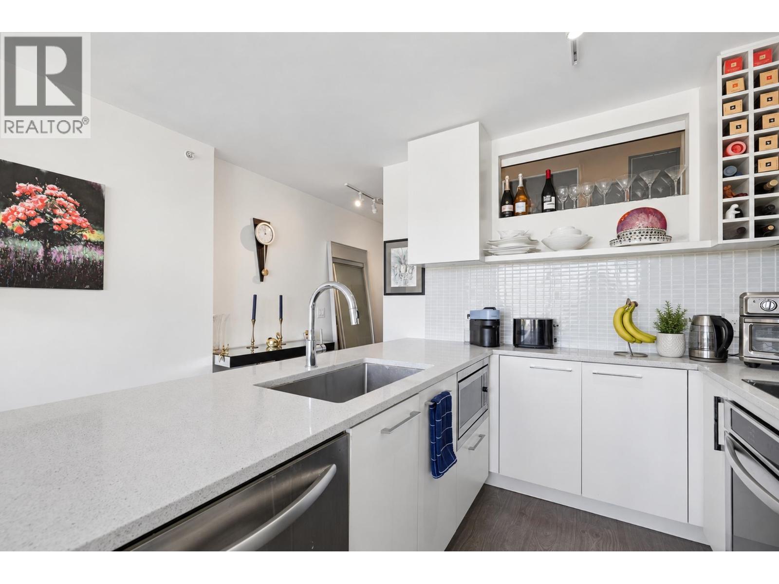 1704 668 Columbia Street, New Westminster, British Columbia  V3M 1A9 - Photo 12 - R3169543