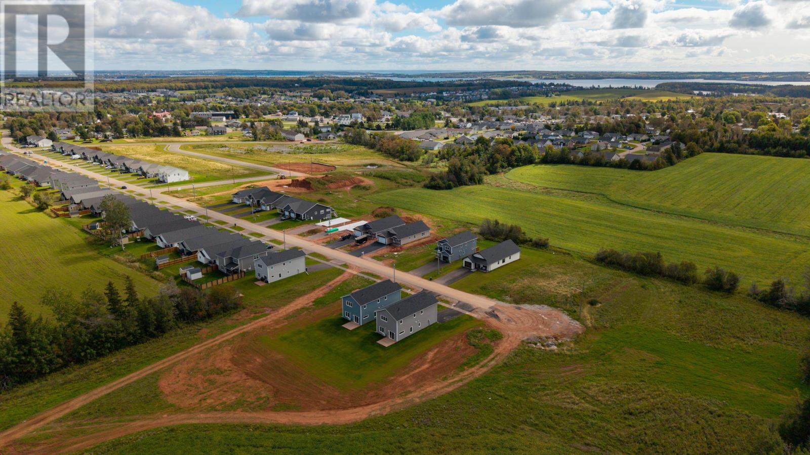 125 Samantha Lane, Cornwall, Prince Edward Island  C0A 1H0 - Photo 3 - 202624376