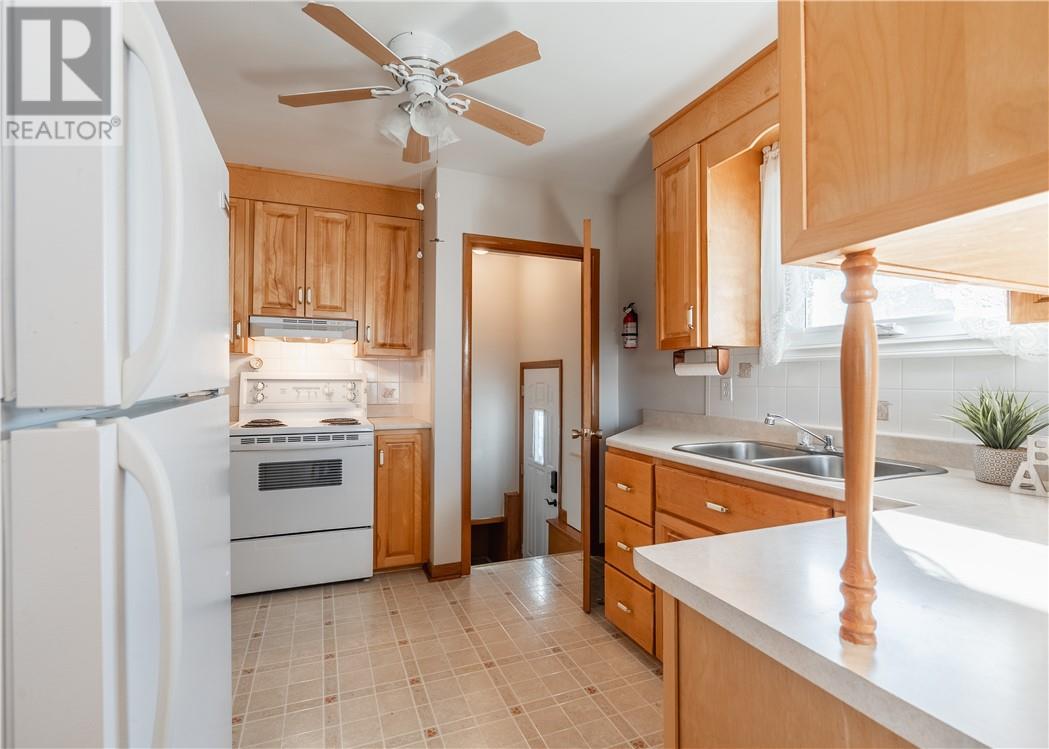 36 Kelly Street, Capreol, Ontario  P0M 1H0 - Photo 10 - 2130427