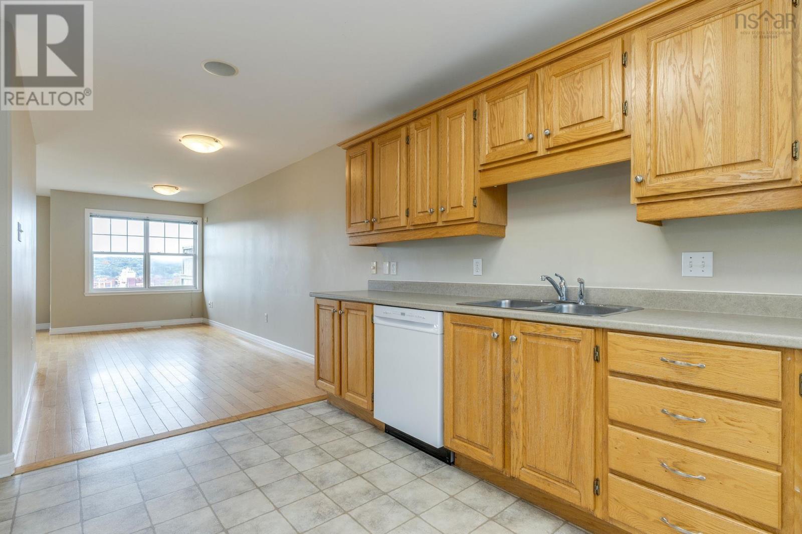 3804 Memorial Drive, Halifax, Nova Scotia  B3K 6R6 - Photo 12 - 202624375