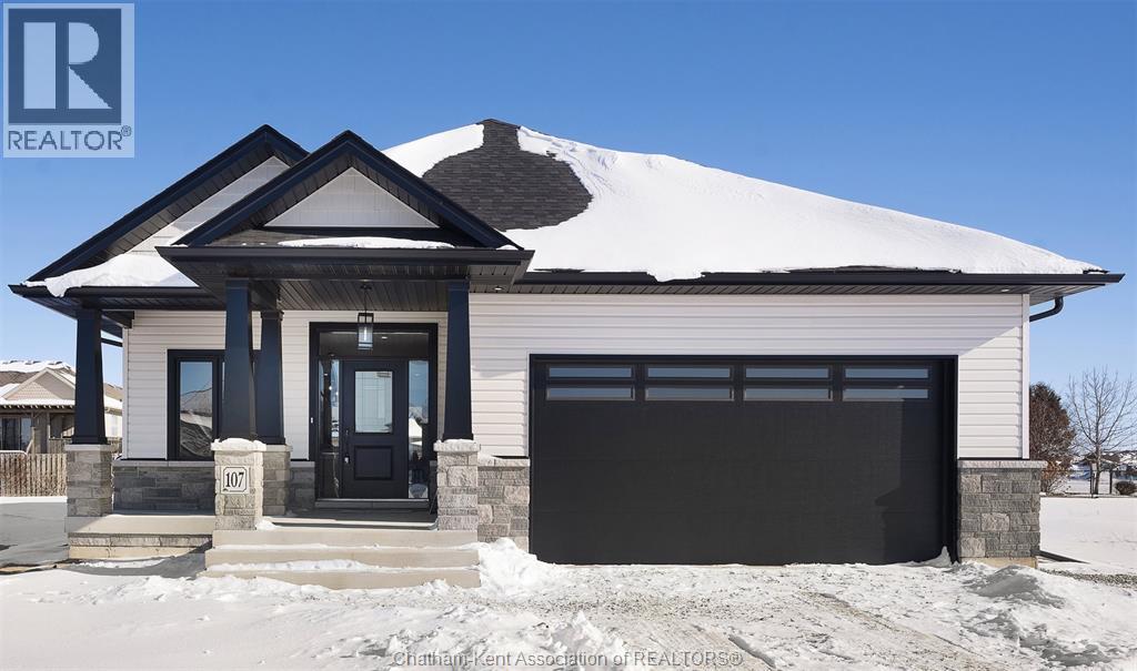 107 Mckenzie Court, Chatham, Ontario  N7L 0G7 - Photo 2 - 26008609