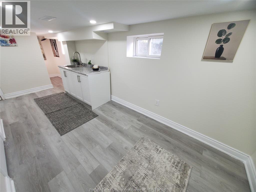 3587 Bloomfield, Windsor, Ontario  N9C 1E8 - Photo 32 - 26023624