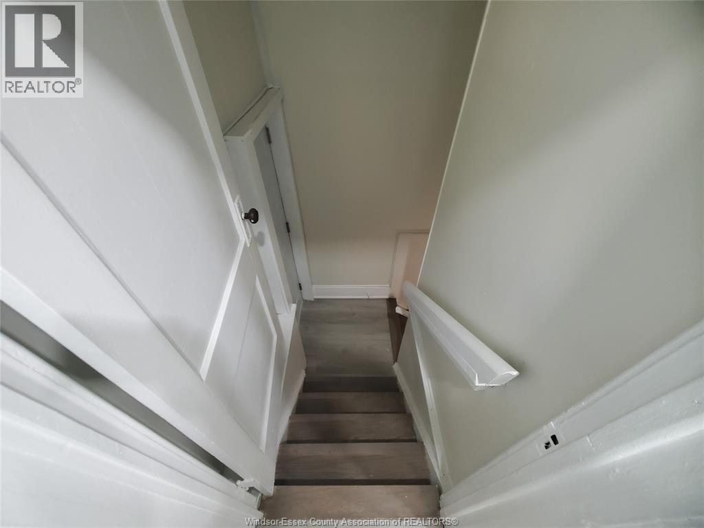 3587 Bloomfield, Windsor, Ontario  N9C 1E8 - Photo 26 - 26023624