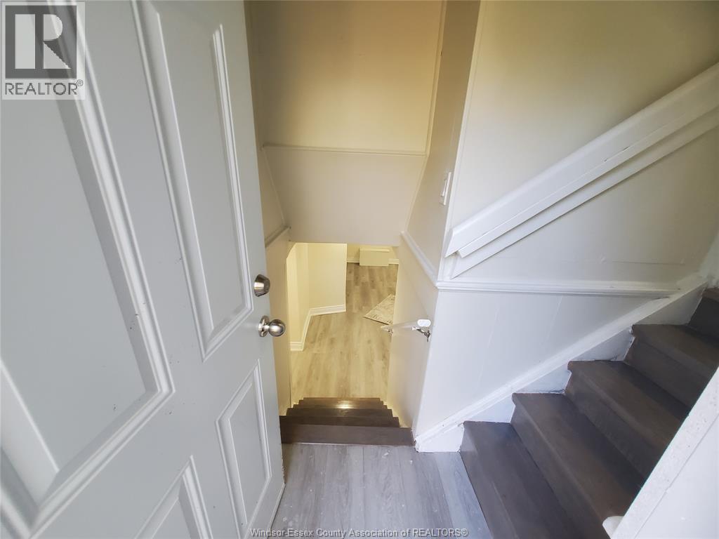 3587 Bloomfield, Windsor, Ontario  N9C 1E8 - Photo 27 - 26023624