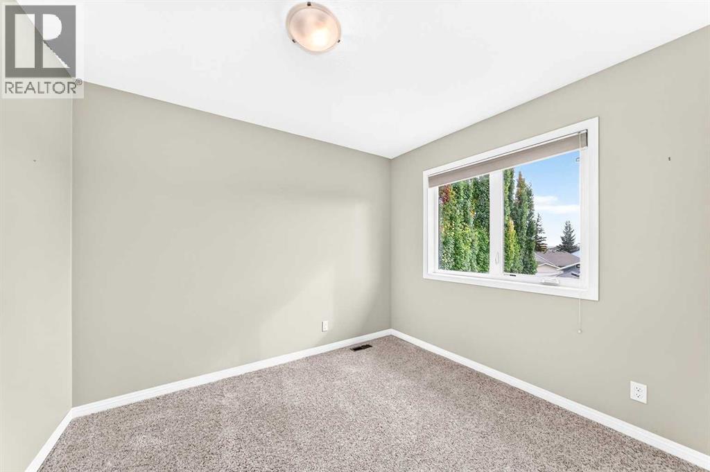 36 Sandpiper Way NW, Calgary, Alberta  T3K 3C6 - Photo 20 - A2344672