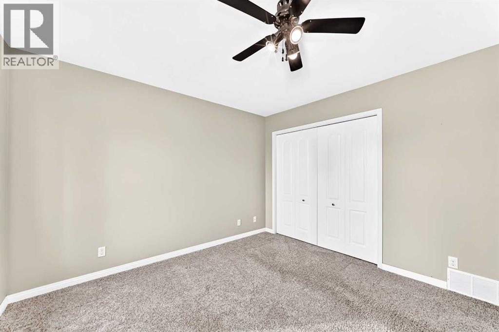 36 Sandpiper Way NW, Calgary, Alberta  T3K 3C6 - Photo 19 - A2344672
