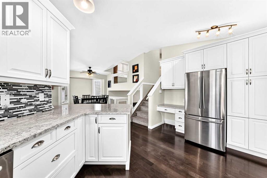 36 Sandpiper Way NW, Calgary, Alberta  T3K 3C6 - Photo 6 - A2344672