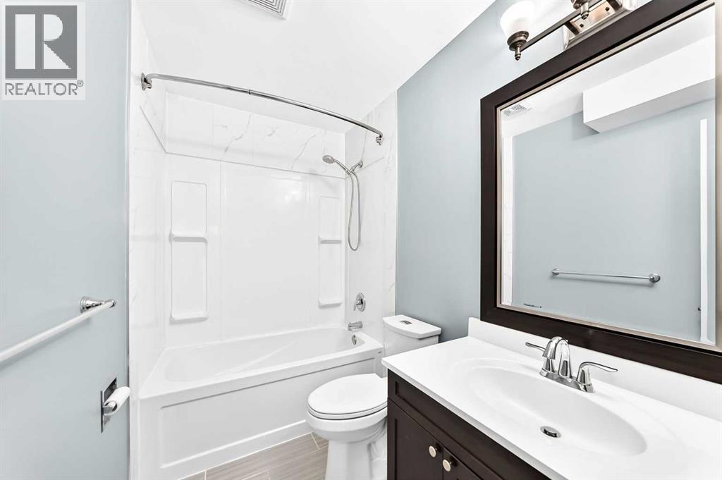 36 Sandpiper Way NW, Calgary, Alberta  T3K 3C6 - Photo 29 - A2344672