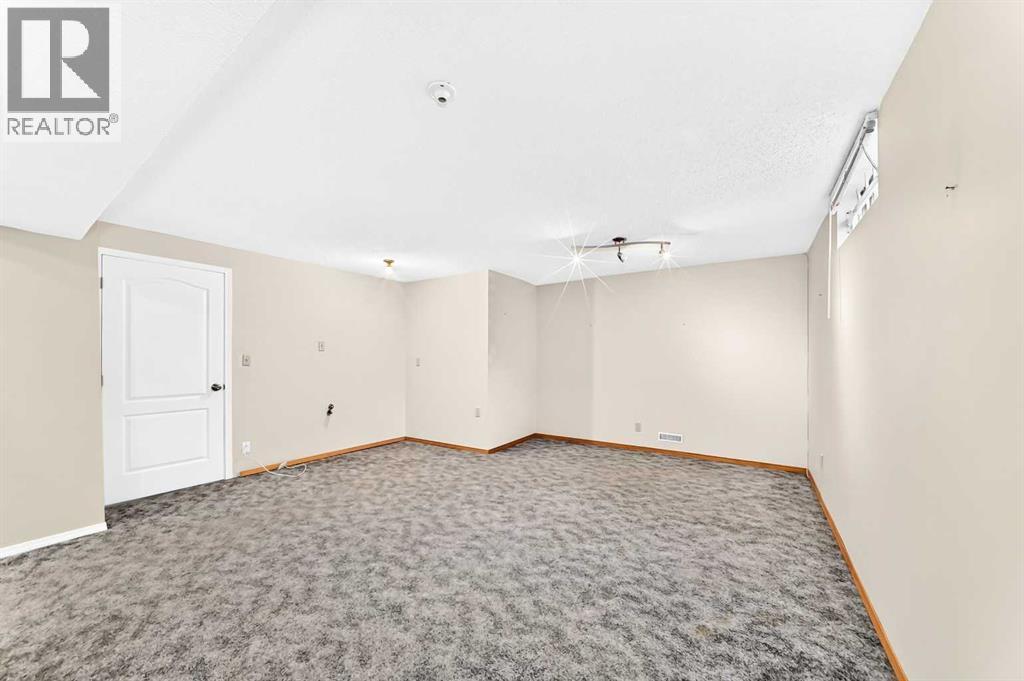 36 Sandpiper Way NW, Calgary, Alberta  T3K 3C6 - Photo 34 - A2344672