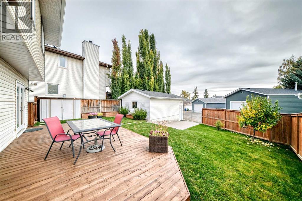 36 Sandpiper Way NW, Calgary, Alberta  T3K 3C6 - Photo 39 - A2344672