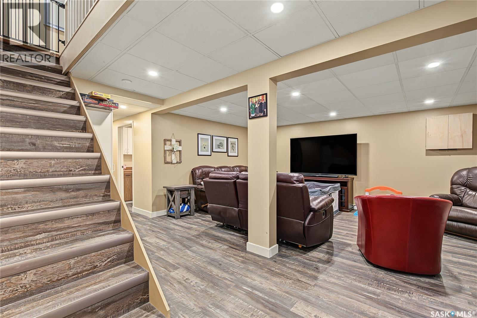 1227 2nd Avenue Nw, Moose Jaw, Saskatchewan  S6H 3R6 - Photo 42 - SK049530
