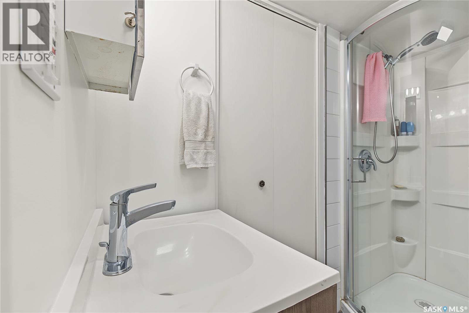 1227 2nd Avenue Nw, Moose Jaw, Saskatchewan  S6H 3R6 - Photo 48 - SK049530