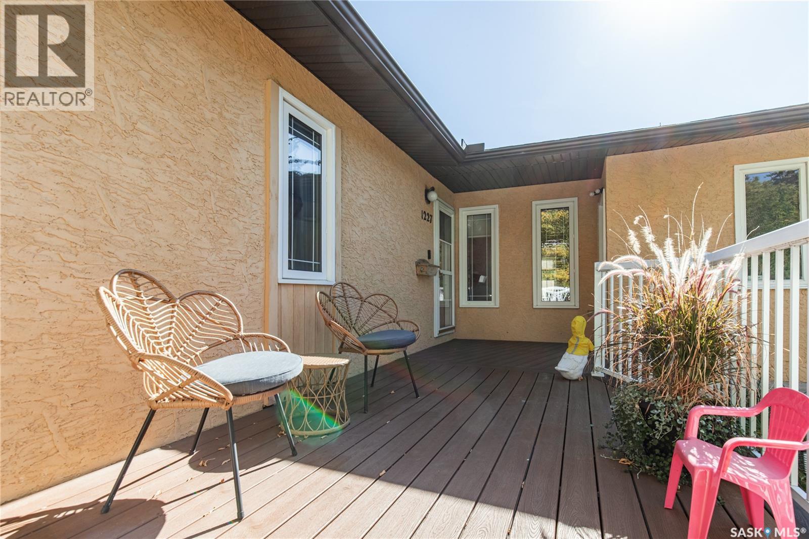 1227 2nd Avenue Nw, Moose Jaw, Saskatchewan  S6H 3R6 - Photo 8 - SK049530