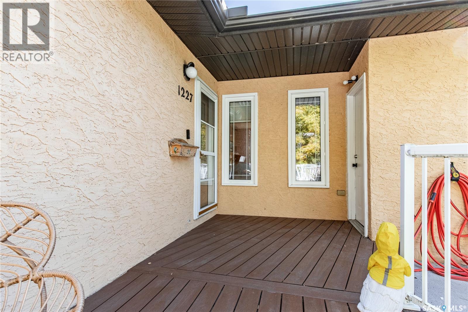 1227 2nd Avenue Nw, Moose Jaw, Saskatchewan  S6H 3R6 - Photo 9 - SK049530