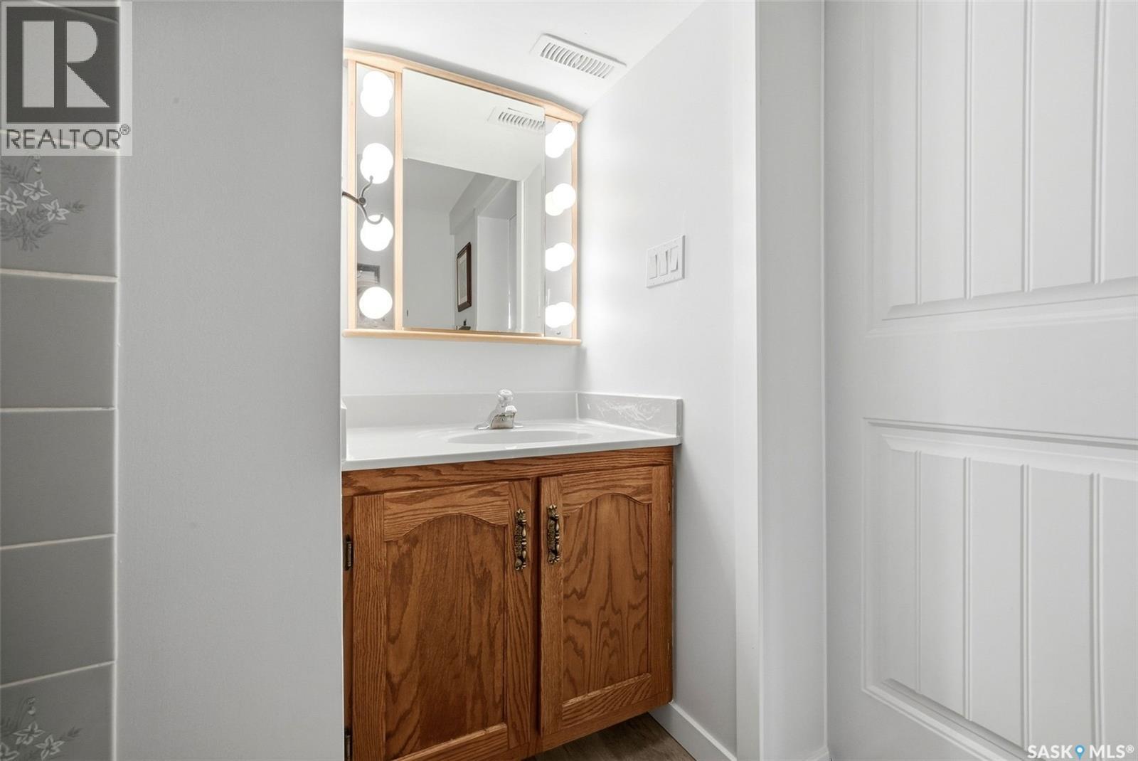 3123 Kanuka Place E, Regina, Saskatchewan  S4V 2C6 - Photo 45 - SK049521
