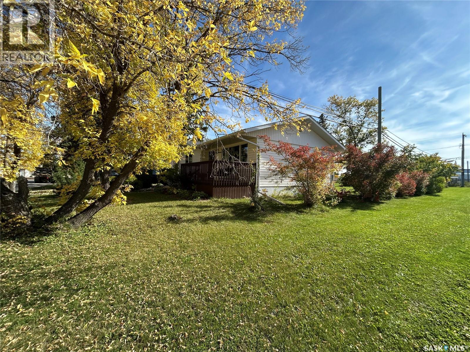 702 101st Avenue, Tisdale, Saskatchewan  S0E 1T0 - Photo 3 - SK049293