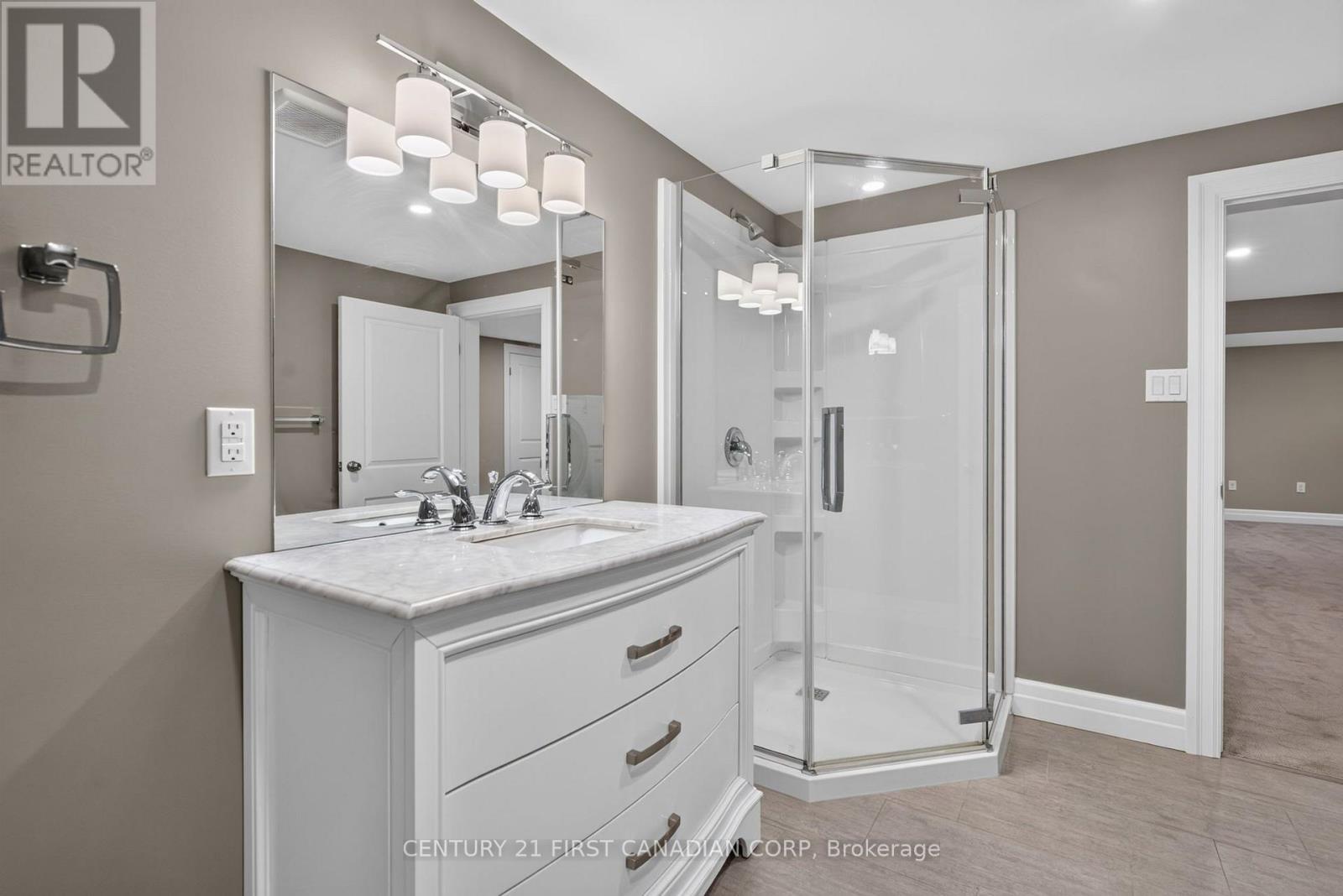 86 St Clair Crescent, London South, Ontario  N6J 3E4 - Photo 16 - X13829238