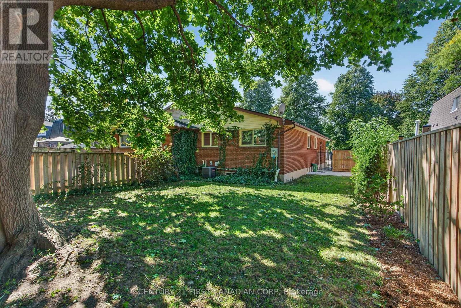 86 St Clair Crescent, London South, Ontario  N6J 3E4 - Photo 23 - X13829238