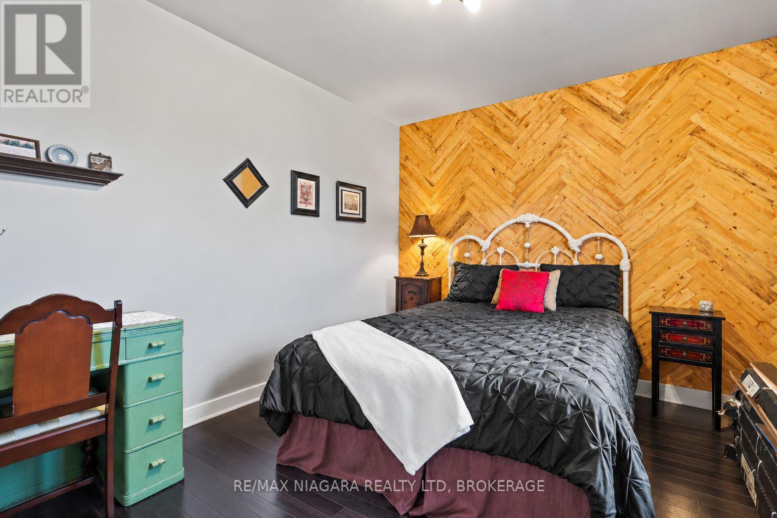 1470 Killaly Street E, Port Colborne, Ontario  L3K 5V3 - Photo 15 - X13696096