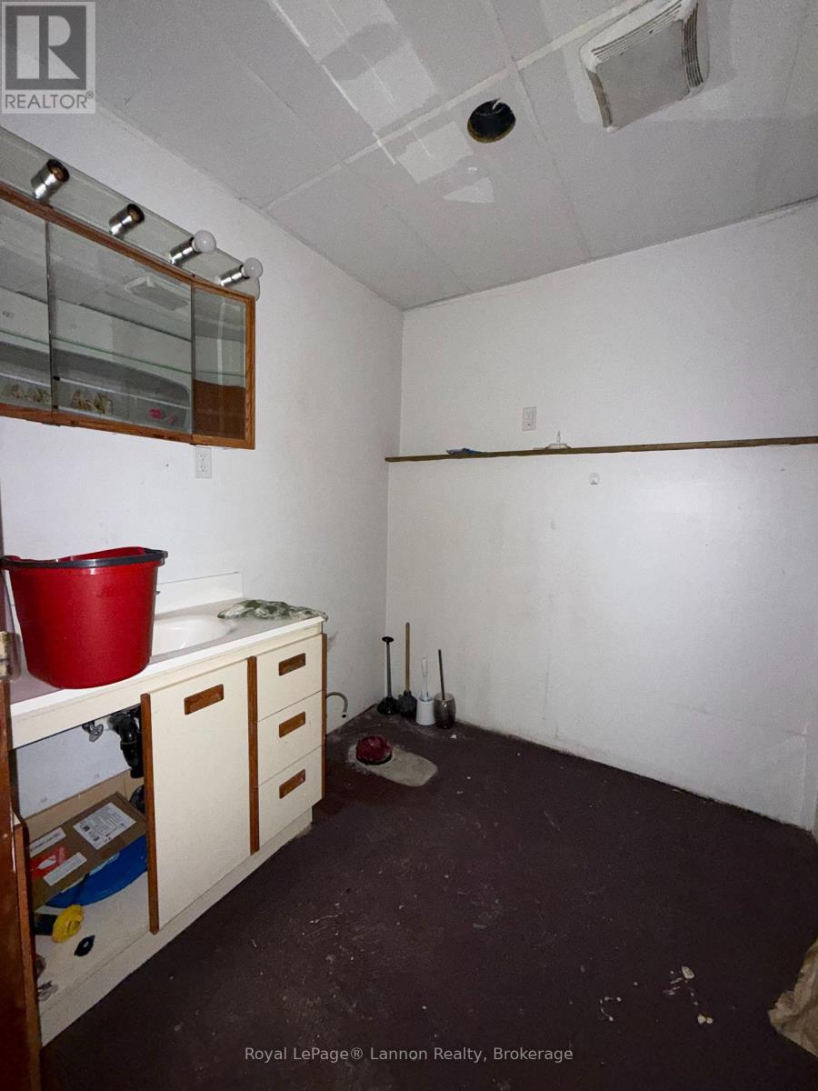 226 Algoma Street N, Thunder Bay, Ontario  P7A 5A2 - Photo 10 - X13829280