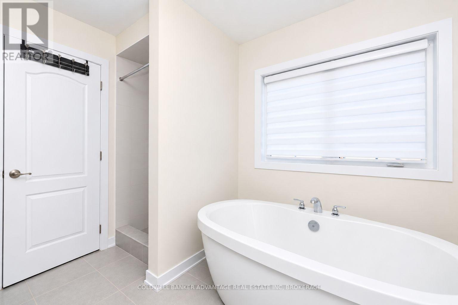 8 Downriver Drive, Welland (Dain City), Ontario L3B 0M5 - Photo 16 - X13829292