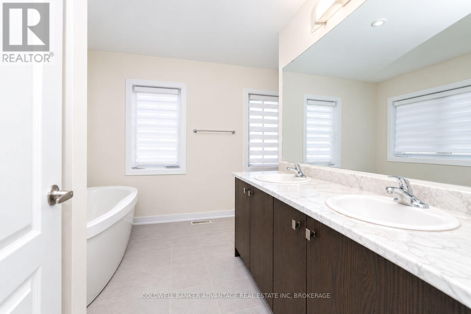 8 Downriver Drive, Welland (Dain City), Ontario L3B 0M5 - Photo 17 - X13829292