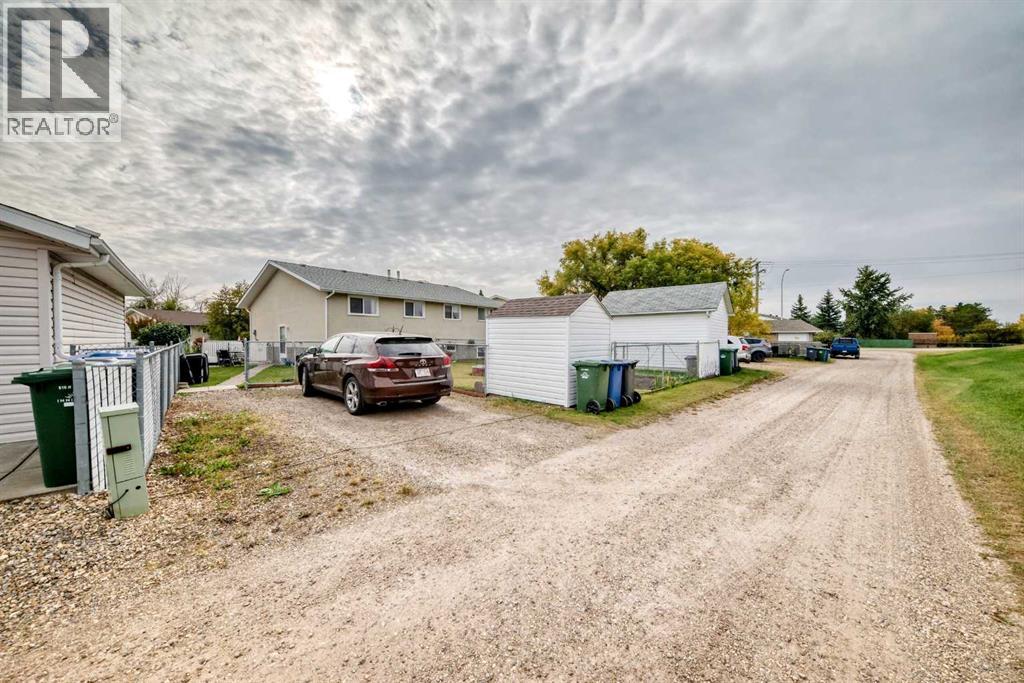 4209 54 Avenue, Innisfail, Alberta  T4G 1K4 - Photo 32 - A2347342