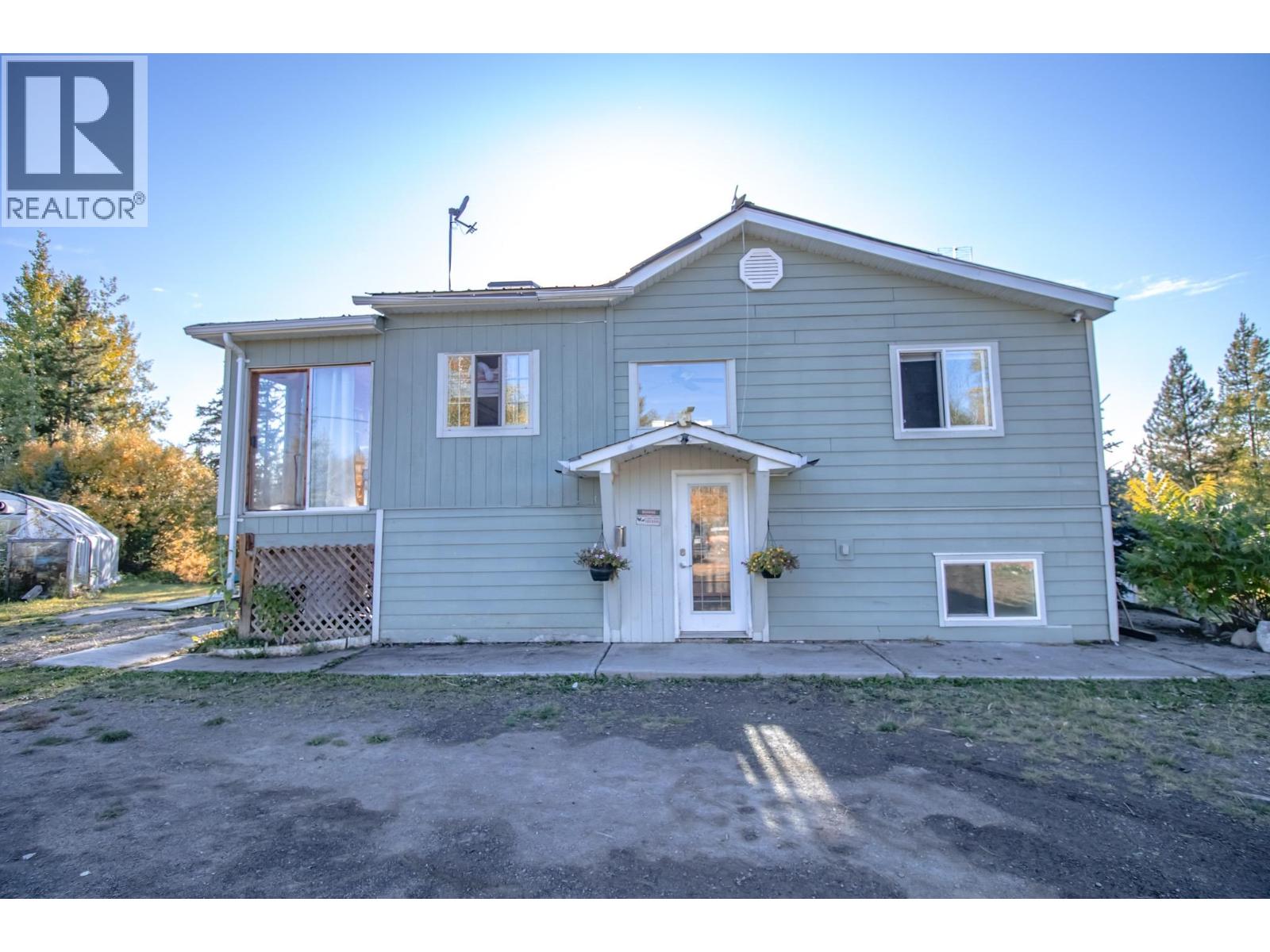 9805 Airport Road, Fort St. James, British Columbia  V0J 1P0 - Photo 1 - R3168915
