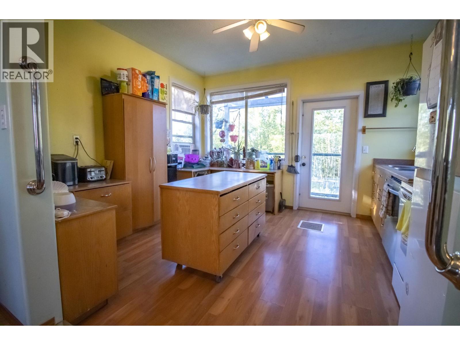 9805 Airport Road, Fort St. James, British Columbia  V0J 1P0 - Photo 6 - R3168915