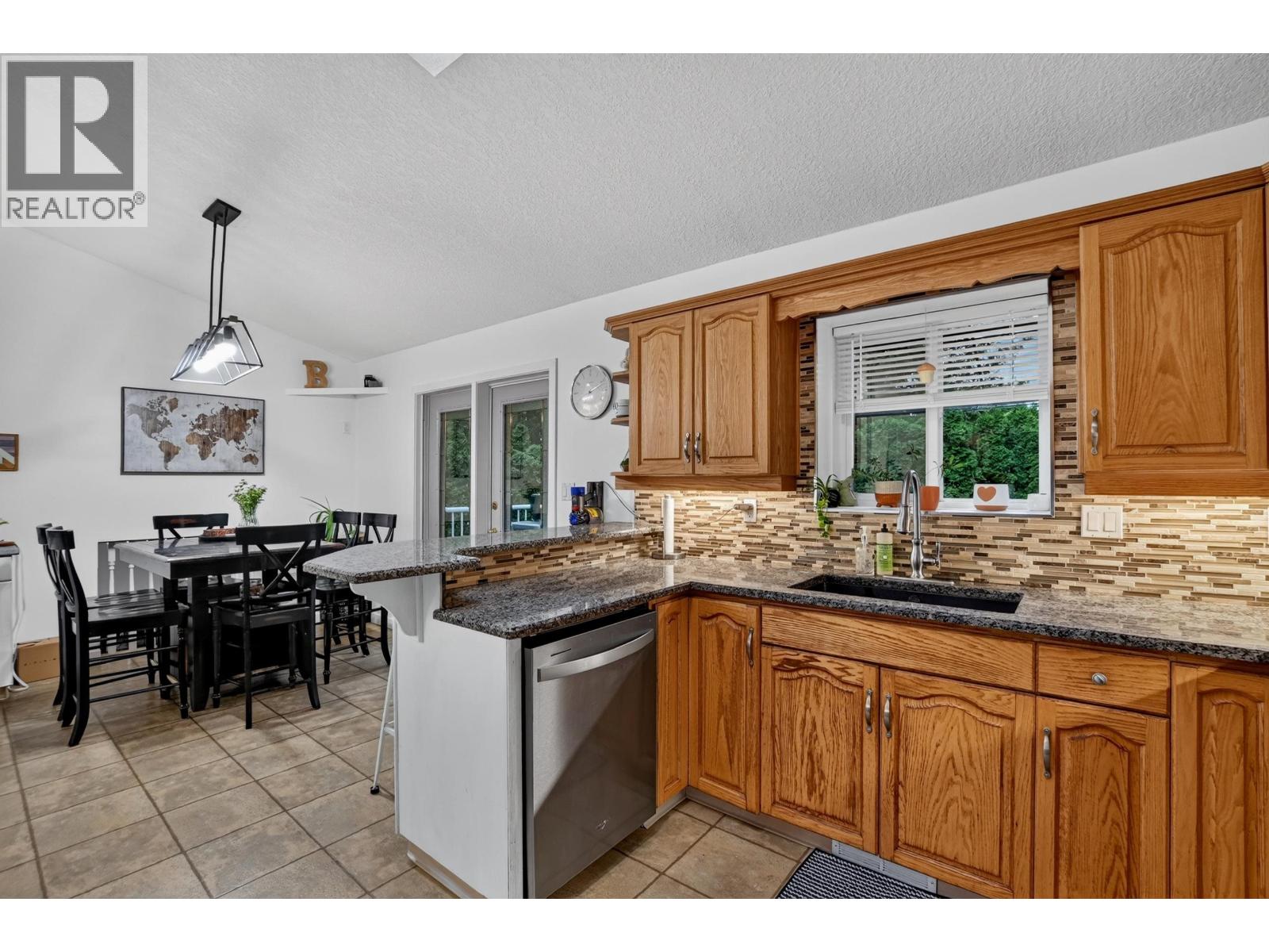 6320 Bliss Point, Prince George, British Columbia  V2K 5A7 - Photo 7 - R3169512