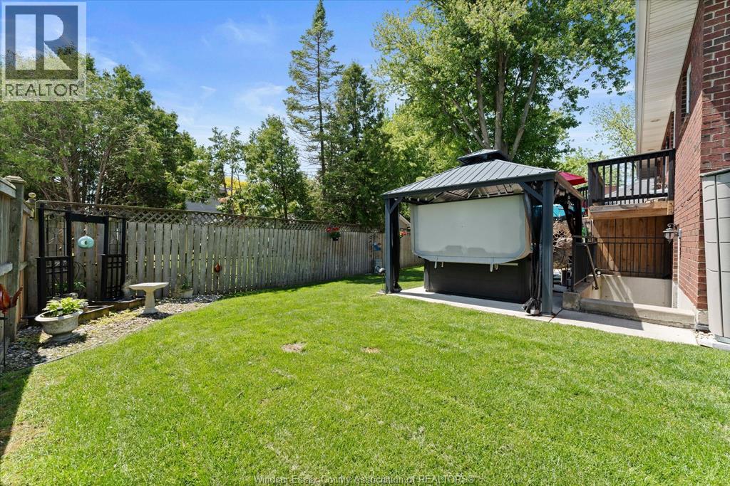 270 Irwin Avenue, Essex, Ontario  N8M 2T6 - Photo 31 - 26023636