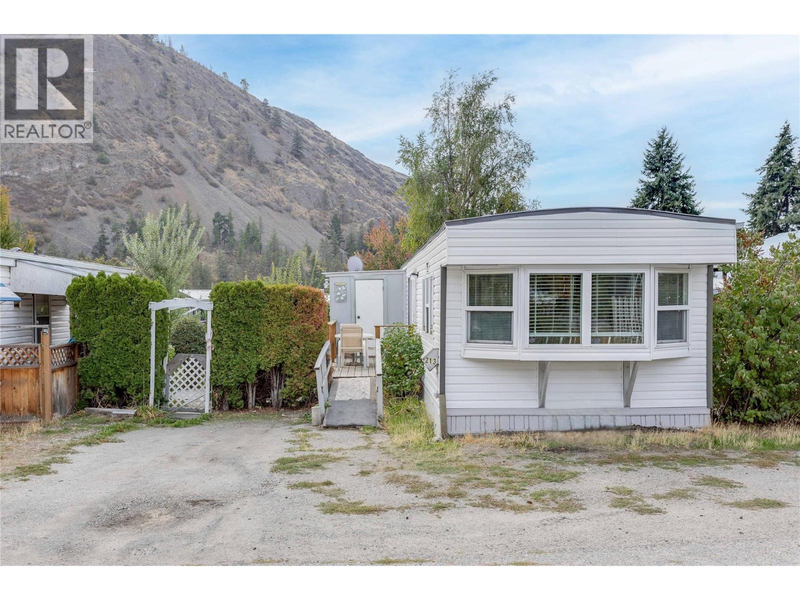 1699 Ross Road Unit# 213, West Kelowna, British Columbia