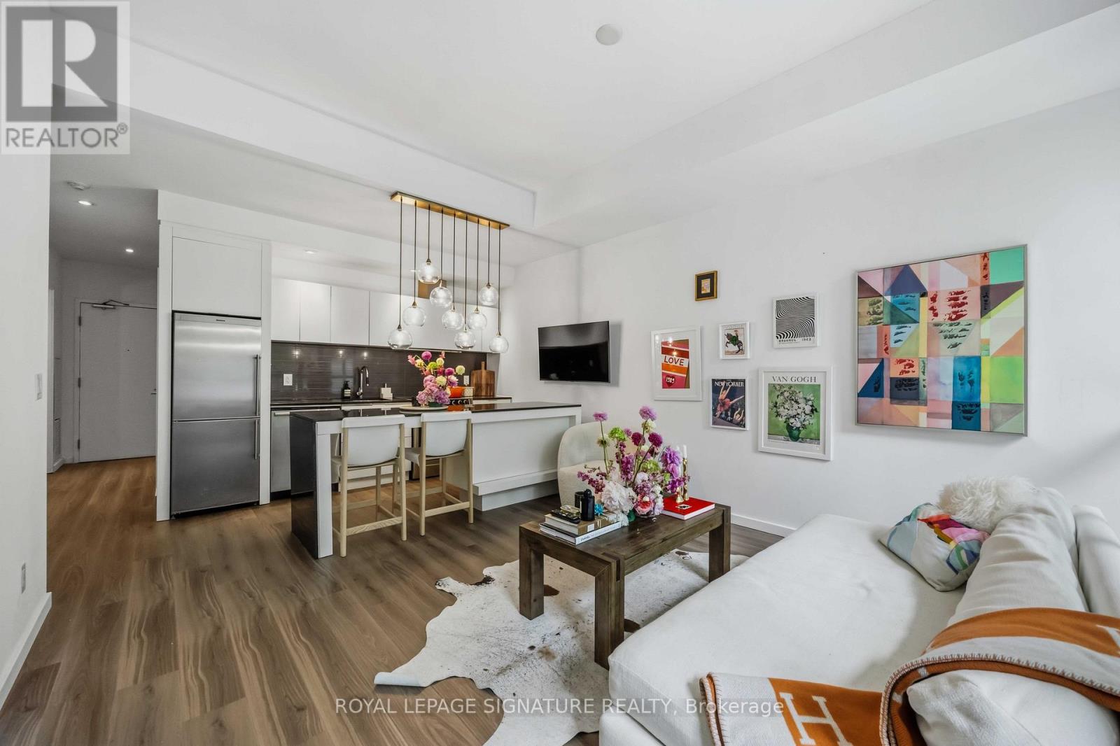202 - 8 Charlotte Street, Toronto, Ontario  M5V 0K4 - Photo 2 - C13829082
