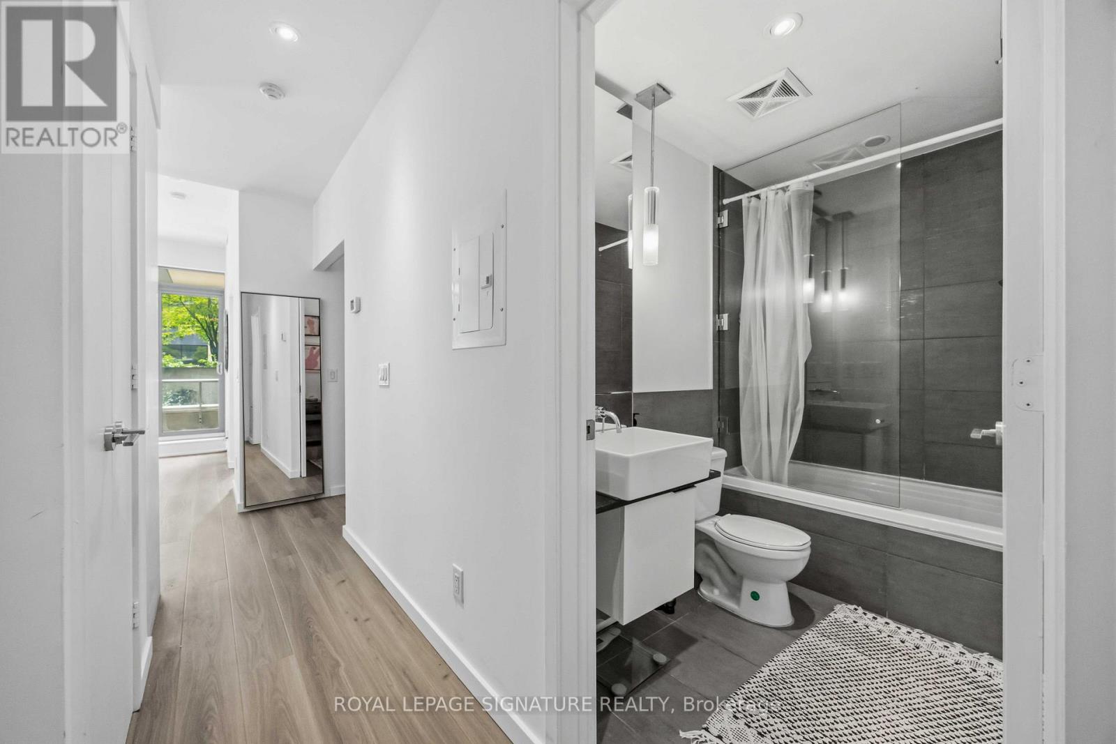 202 - 8 Charlotte Street, Toronto, Ontario  M5V 0K4 - Photo 23 - C13829082