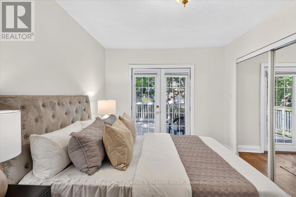 122 Mcgillivray Avenue, Toronto, Ontario  M5M 2Y6 - Photo 14 - C13829236