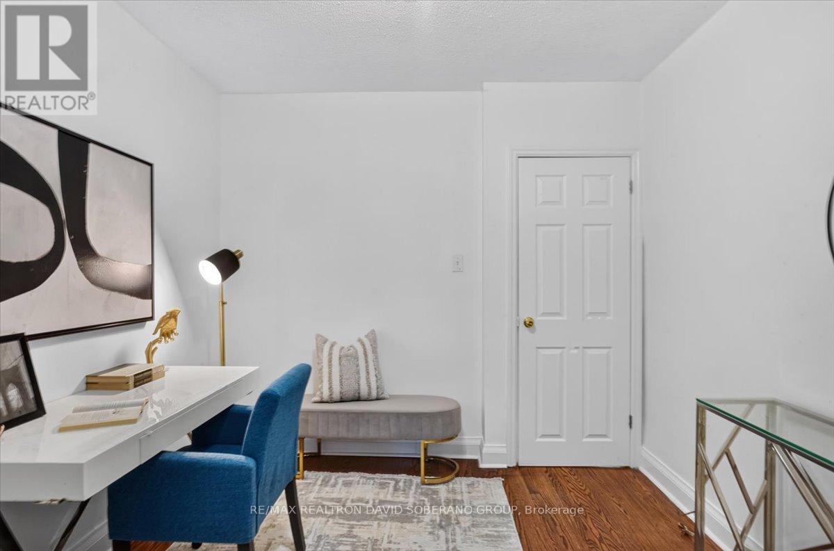 122 Mcgillivray Avenue, Toronto, Ontario  M5M 2Y6 - Photo 19 - C13829236