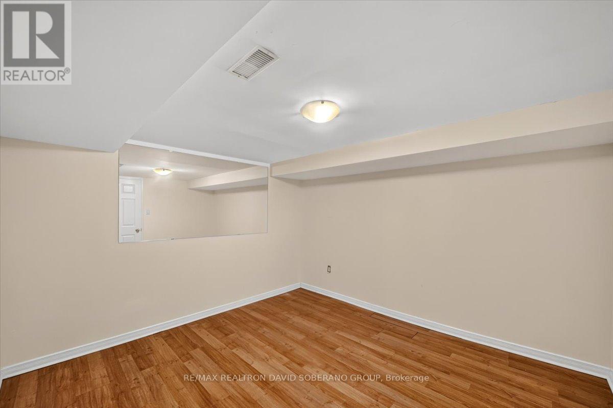 122 Mcgillivray Avenue, Toronto, Ontario  M5M 2Y6 - Photo 23 - C13829236